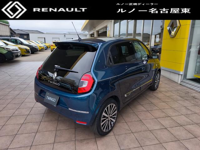 トゥインゴ インテンス ハーフレザーシート AppleCarplay アンドロイドオート対応 バックカメラ クルーズコントロール 16インチホイール(4枚目)