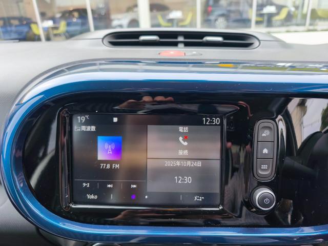 トゥインゴ インテンス ハーフレザーシート AppleCarplay アンドロイドオート対応 バックカメラ クルーズコントロール 16インチホイール(14枚目)