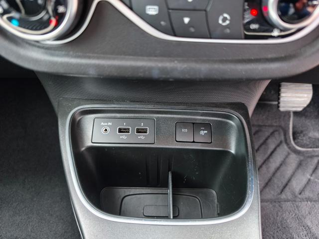 トゥインゴ インテンス ハーフレザーシート AppleCarplay アンドロイドオート対応 バックカメラ クルーズコントロール 16インチホイール(16枚目)