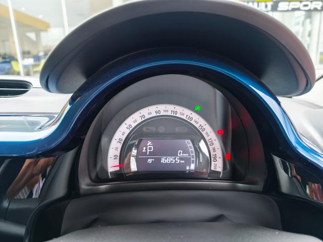 トゥインゴ インテンス ハーフレザーシート AppleCarplay アンドロイドオート対応 バックカメラ クルーズコントロール 16インチホイール(20枚目)