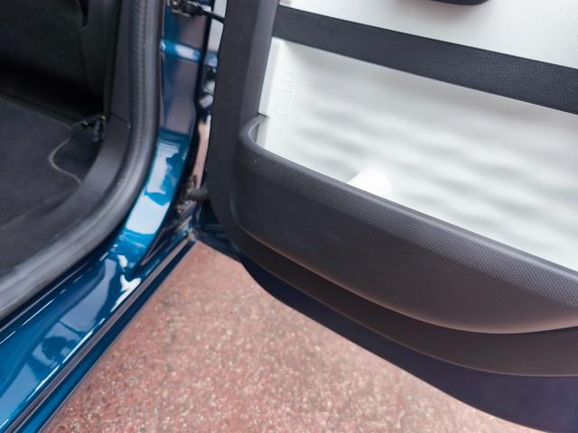 トゥインゴ インテンス ハーフレザーシート AppleCarplay アンドロイドオート対応 バックカメラ クルーズコントロール 16インチホイール(38枚目)