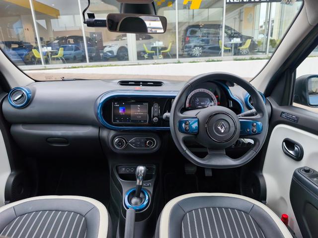 トゥインゴ インテンス ハーフレザーシート AppleCarplay アンドロイドオート対応 バックカメラ クルーズコントロール 16インチホイール(40枚目)