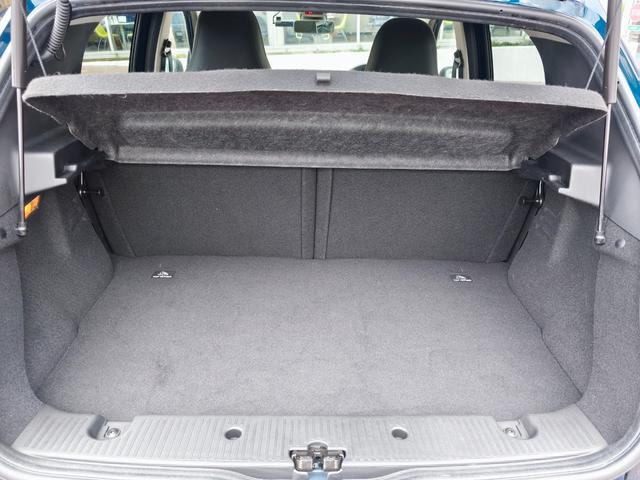 トゥインゴ インテンス ハーフレザーシート AppleCarplay アンドロイドオート対応 バックカメラ クルーズコントロール 16インチホイール(41枚目)