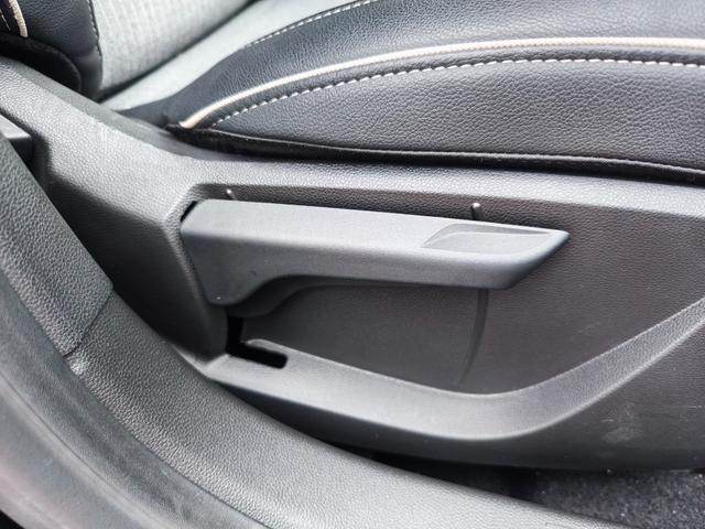 ルーテシア ラ・パリジェンヌ ステアリングヒーター アダプティブクルーズコントロール 衝突軽減ブレーキ リアカメラ Carplay ETC クリアランスソナー LEDヘッドライト(9枚目)