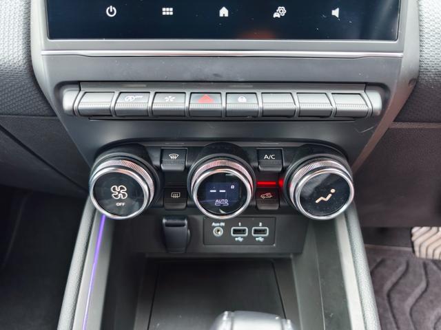 ルーテシア ラ・パリジェンヌ ステアリングヒーター アダプティブクルーズコントロール 衝突軽減ブレーキ リアカメラ Carplay ETC クリアランスソナー LEDヘッドライト(14枚目)