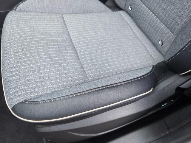 ルーテシア ラ・パリジェンヌ ステアリングヒーター アダプティブクルーズコントロール 衝突軽減ブレーキ リアカメラ Carplay ETC クリアランスソナー LEDヘッドライト(25枚目)