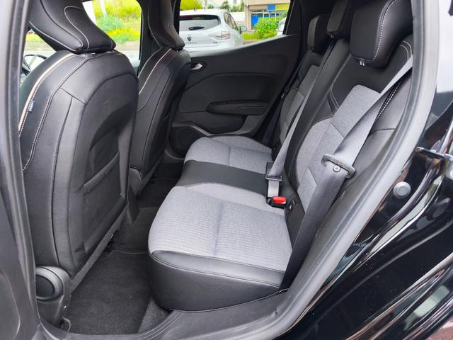 ルーテシア ラ・パリジェンヌ ステアリングヒーター アダプティブクルーズコントロール 衝突軽減ブレーキ リアカメラ Carplay ETC クリアランスソナー LEDヘッドライト(29枚目)