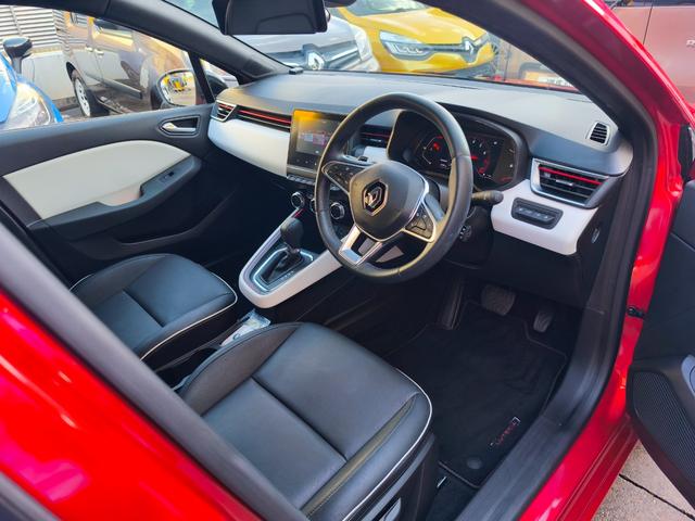 ルーテシア インテンス プラス シートヒーター ステアリングヒーター アダプティブクルーズコントロール 衝突軽減ブレーキ リアカメラ Carplay ETC クリアランスソナー LEDヘッドライト(6枚目)