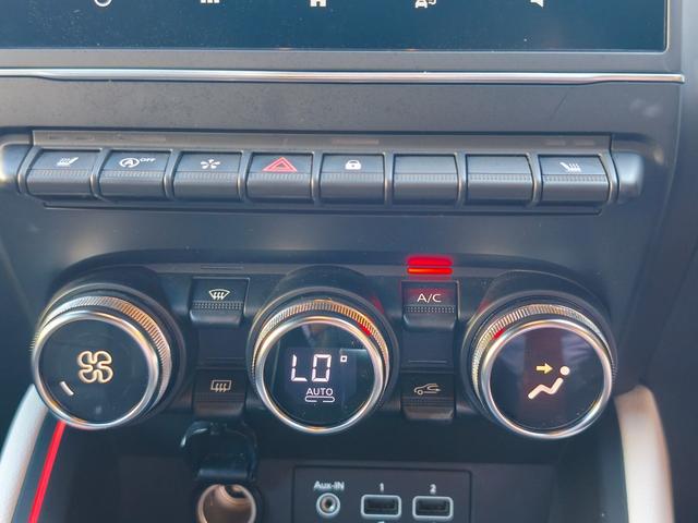 ルーテシア インテンス プラス シートヒーター ステアリングヒーター アダプティブクルーズコントロール 衝突軽減ブレーキ リアカメラ Carplay ETC クリアランスソナー LEDヘッドライト(18枚目)