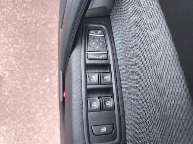 カングー インテンス ガソリンターボ 7速EDC 両側スライドドア ダブルバックドア 追従クルコン AppleCarPlay AndroidAuto(8枚目)