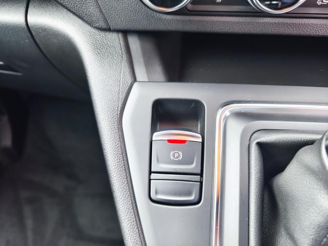 カングー インテンス ガソリンターボ 7速EDC 両側スライドドア ダブルバックドア 追従クルコン AppleCarPlay AndroidAuto(24枚目)