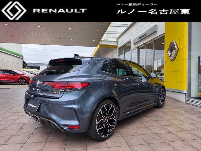 メガーヌ ルノー スポール シートヒーター アダプティブクルコン ブレンボブレーキ 四輪操舵 AppleCarPlay/AndroidAuto対応 ディスプレイオーディオ 前後ソナー(4枚目)