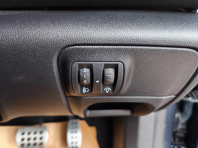 メガーヌ ルノー スポール シートヒーター アダプティブクルコン ブレンボブレーキ 四輪操舵 AppleCarPlay/AndroidAuto対応 ディスプレイオーディオ 前後ソナー(14枚目)