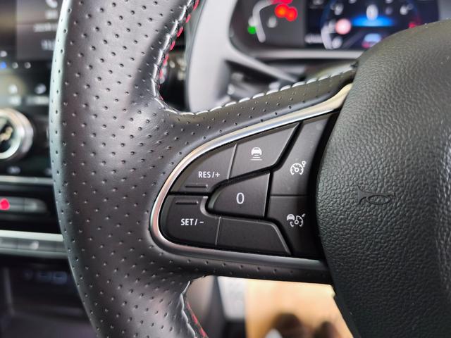 メガーヌ ルノー スポール シートヒーター アダプティブクルコン ブレンボブレーキ 四輪操舵 AppleCarPlay/AndroidAuto対応 ディスプレイオーディオ 前後ソナー(16枚目)