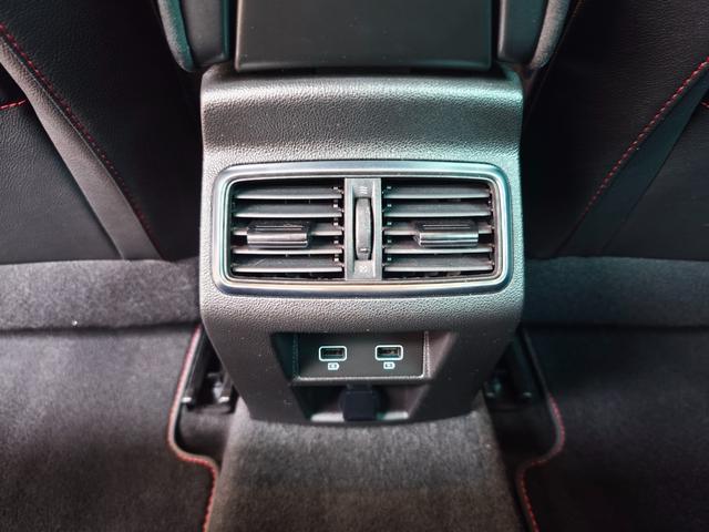 メガーヌ ルノー スポール シートヒーター アダプティブクルコン ブレンボブレーキ 四輪操舵 AppleCarPlay/AndroidAuto対応 ディスプレイオーディオ 前後ソナー(39枚目)