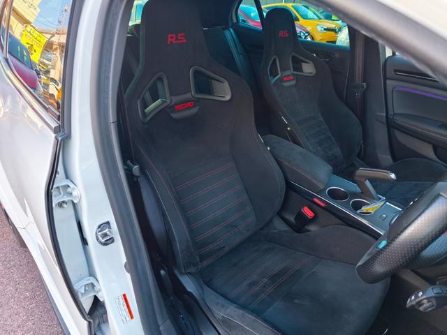 メガーヌ ルノー スポール トロフィー MT 純正レカロシート ブレンボブレーキ AppleCarplay Bluetooth LEDヘッドライト バックカメラ アダプティブクルーズコントロール 純正19インチアルミ(7枚目)