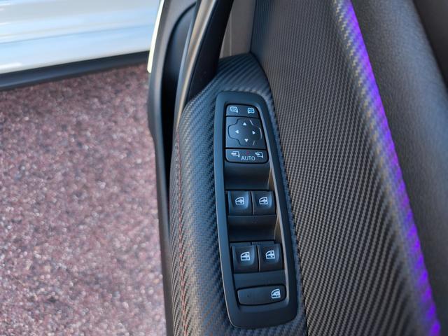 メガーヌ ルノー スポール トロフィー MT 純正レカロシート ブレンボブレーキ AppleCarplay Bluetooth LEDヘッドライト バックカメラ アダプティブクルーズコントロール 純正19インチアルミ(14枚目)