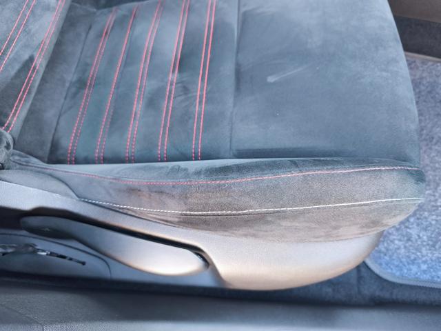 メガーヌ ルノー スポール トロフィー MT 純正レカロシート ブレンボブレーキ AppleCarplay Bluetooth LEDヘッドライト バックカメラ アダプティブクルーズコントロール 純正19インチアルミ(16枚目)