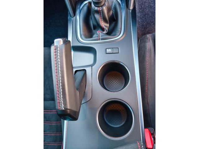 メガーヌ ルノー スポール トロフィー MT 純正レカロシート ブレンボブレーキ AppleCarplay Bluetooth LEDヘッドライト バックカメラ アダプティブクルーズコントロール 純正19インチアルミ(18枚目)