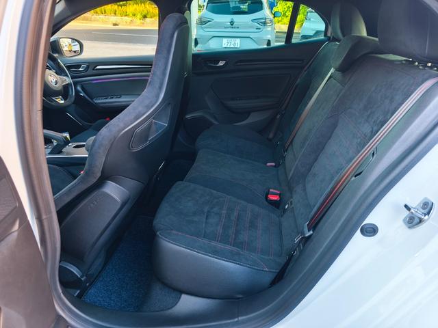 メガーヌ ルノー スポール トロフィー MT 純正レカロシート ブレンボブレーキ AppleCarplay Bluetooth LEDヘッドライト バックカメラ アダプティブクルーズコントロール 純正19インチアルミ(36枚目)