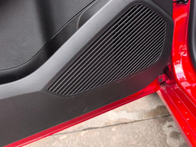 ルーテシア インテンス　テックパック　ＢＯＳＥスピーカー　３６０°カメラ　シートヒーター　ステアリングヒーター　アダプティブクルーズコントロール　衝突軽減ブレーキ　リアカメラ　Ｃａｒｐｌａｙ　ＥＴＣ　クリアランスソナー　ＬＥＤヘッドライト（26枚目）