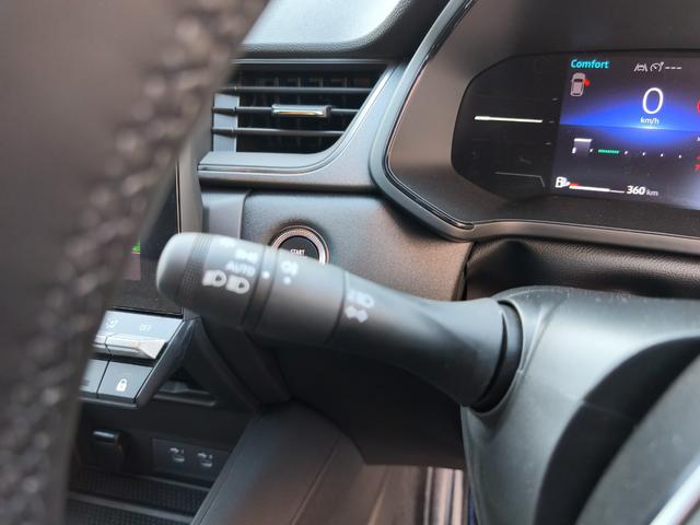 キャプチャー テクノ マイルドハイブリッド アダプティブクルーズコントロール 電動パーキングブレーキ ブレーキホールド ディスプレイオーディオ 衝突被害軽減ブレーキ(15枚目)