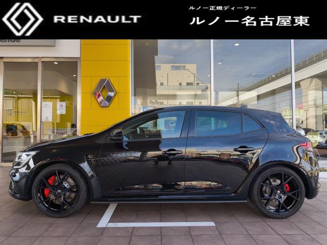 メガーヌ Ｒ．Ｓ．ウルティム　ＭＴ　バックカメラ　クリアランスソナー　クルーズコントロール　ＬＥＤヘッドランプ　スマートキー　アイドリングストップ　電動格納ミラー（3枚目）