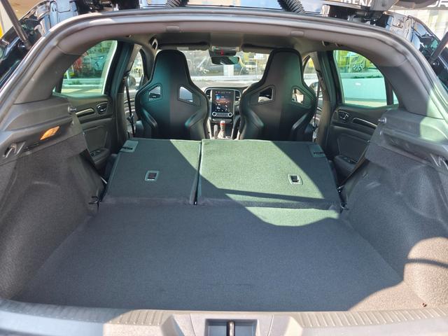 メガーヌ Ｒ．Ｓ．ウルティム　ＭＴ　バックカメラ　クリアランスソナー　クルーズコントロール　ＬＥＤヘッドランプ　スマートキー　アイドリングストップ　電動格納ミラー（45枚目）