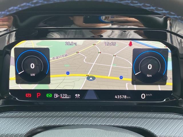 ゴルフＲ ベースグレード　ＬＥＤマトリックスヘッドライト　ダイナミックライトＡ　ＤｉｓｃｏｖｅｒＰｒｏジェスチャーコントロール　ナビ　アダプティブクルーズコントロール　スポーツサスペンション　アダプティブシャシーコントロール（21枚目）