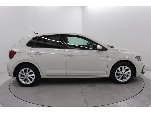 ポロ ＴＳＩスタイル　Ｖｏｌｋｓｗａｇｅｎ　Ｐｏｌｏ　ＴＳＩ　ＳＴＹＬＥ　アスコットグレー　令和４年　認定中古車　純正ナビディスカバープロ　デジタルメーター　Ｂｌｕｅｔｏｏｔｈ接続可能　ＥＴＣ２．０搭載（7枚目）