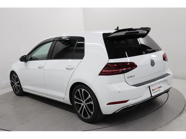 ゴルフ ＴＳＩコンフォートライン　マイスター　ＧＯＬＦ　ＴＳＩ　ＣＯＭＦＯＲＴ　ＬＩＮＥ　Ｍｅｉｓｔｅｒ　ピュアホワイト　Ｖｏｌｋｓｗａｇｅｎ認定中古車　令和２年式　ＡＣＣ　ディスカバープロ　Ｂｌｕｅｔｏｏｔｈ接続可能　ＥＴＣ２．０搭載（4枚目）