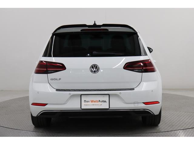 ゴルフ ＴＳＩコンフォートライン　マイスター　ＧＯＬＦ　ＴＳＩ　ＣＯＭＦＯＲＴ　ＬＩＮＥ　Ｍｅｉｓｔｅｒ　ピュアホワイト　Ｖｏｌｋｓｗａｇｅｎ認定中古車　令和２年式　ＡＣＣ　ディスカバープロ　Ｂｌｕｅｔｏｏｔｈ接続可能　ＥＴＣ２．０搭載（5枚目）