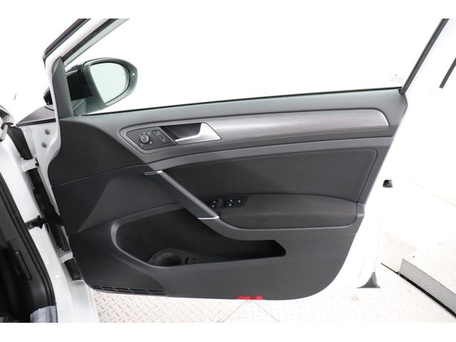 ゴルフ ＴＳＩコンフォートライン　マイスター　ＧＯＬＦ　ＴＳＩ　ＣＯＭＦＯＲＴ　ＬＩＮＥ　Ｍｅｉｓｔｅｒ　ピュアホワイト　Ｖｏｌｋｓｗａｇｅｎ認定中古車　令和２年式　ＡＣＣ　ディスカバープロ　Ｂｌｕｅｔｏｏｔｈ接続可能　ＥＴＣ２．０搭載（12枚目）