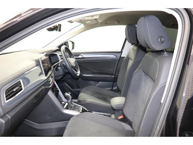 Ｔ－ロック ＴＳＩ　スタイル　Ｔ－ＲＯＣ　ＴＳＩ　ＳＴＹＬＥ　ディープブラックメタリック　Ｖｏｌｋｓｗａｇｅｎ認定中古車　正規ディーラー　フロントアシスト　ＡＣＣ　ＥＴＣ２．０搭載　Ｂｌｕｅｔｏｏｔｈ接続可能（16枚目）