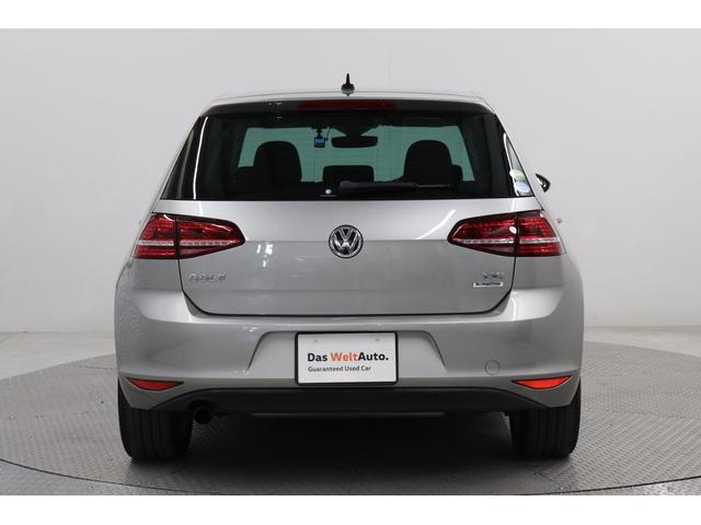ゴルフ ＴＳＩコンフォートライン　コネクト　Ｇｏｌｆ　ＴＳＩ　Ｃｏｍｆｏｒｔｌｉｎｅ　ｃｏｎｎｅｃｔ　タングステンシルバーメタリック　認定中古車　平成２９年式　Ｂｌｕｅｔｏｏｔｈ接続可能　ＥＴＣ搭載　横滑り防止　ＡＢＳ（5枚目）