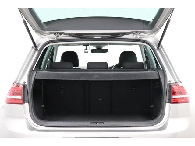 ゴルフ ＴＳＩコンフォートライン　コネクト　Ｇｏｌｆ　ＴＳＩ　Ｃｏｍｆｏｒｔｌｉｎｅ　ｃｏｎｎｅｃｔ　タングステンシルバーメタリック　認定中古車　平成２９年式　Ｂｌｕｅｔｏｏｔｈ接続可能　ＥＴＣ搭載　横滑り防止　ＡＢＳ（10枚目）