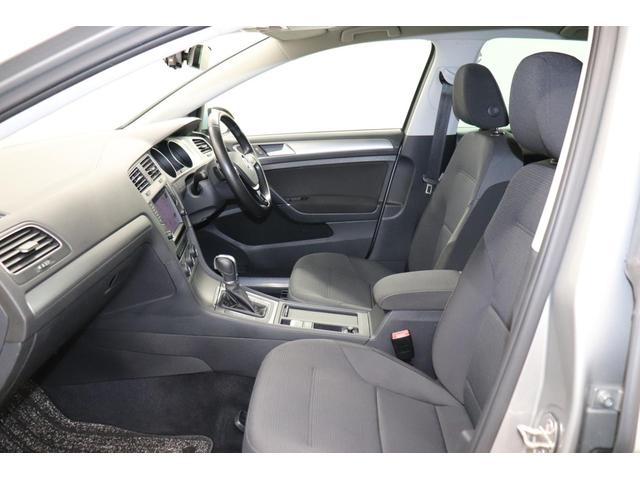 ゴルフ ＴＳＩコンフォートライン　コネクト　Ｇｏｌｆ　ＴＳＩ　Ｃｏｍｆｏｒｔｌｉｎｅ　ｃｏｎｎｅｃｔ　タングステンシルバーメタリック　認定中古車　平成２９年式　Ｂｌｕｅｔｏｏｔｈ接続可能　ＥＴＣ搭載　横滑り防止　ＡＢＳ（15枚目）