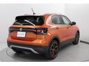 Ｔ－クロス ＴＳＩ　１ｓｔプラス　Ｔ－ＣＲＯＳＳＳ　ＴＳＩ　１ｓｔ　ｐｌｕｓ　エナジェティックオレンジ　Ｖｏｌｋｓｗａｇｅｎ認定中古車　令和２年式　ＡＣＣ　ディスカバープロ　Ｂｌｕｅｔｏｏｔｈ接続可能　ＥＴＣ２．０搭載（6枚目）