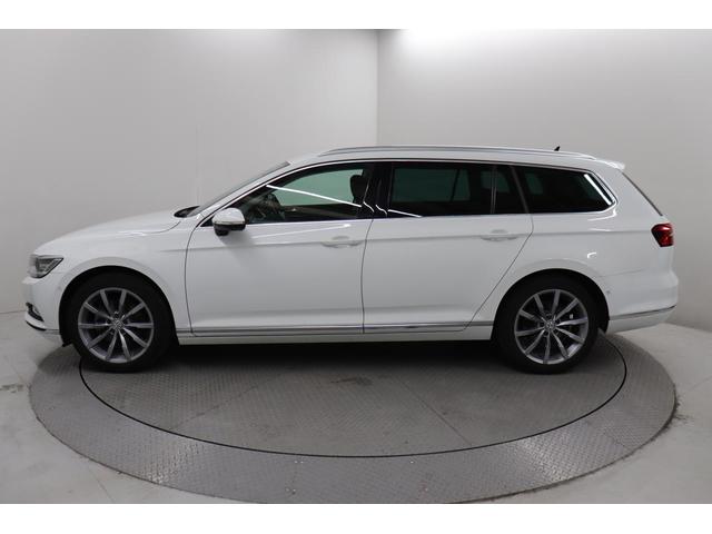 パサートヴァリアント ＴＳＩハイライン　認定中古車　ＶＷ　Ｐａｓｓａｔ　Ｖａｒｉａｎｔ　ＴＳＩ　Ｈｉｇｈｌｉｎｅ　ＬＥＤヘッドライト　レザーシート　バックモニター（3枚目）