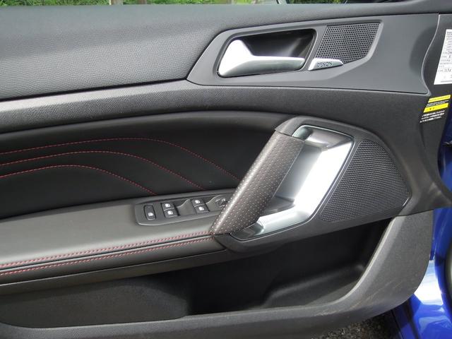 308GTI 1オナ 270ps 6MT Bカメラ新車保証付(19枚目)