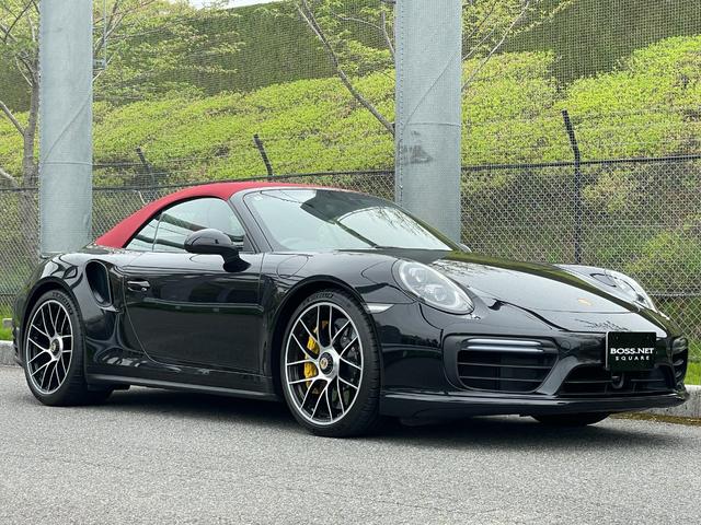 ９１１ ９１１ターボＳ　カブリオレ　フロントリフト・シートベンチレーション・ブルメスターハイエンドサラウンド・ＬＥＤメインブラックヘッド＆ティンテッドテール・ＡＣＣ・レーンチェンジアシスト・エントリードライブ・カーボンドアシルガード（2枚目）