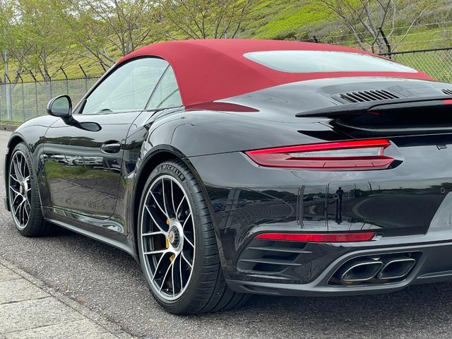 ９１１ ９１１ターボＳ　カブリオレ　フロントリフト・シートベンチレーション・ブルメスターハイエンドサラウンド・ＬＥＤメインブラックヘッド＆ティンテッドテール・ＡＣＣ・レーンチェンジアシスト・エントリードライブ・カーボンドアシルガード（23枚目）