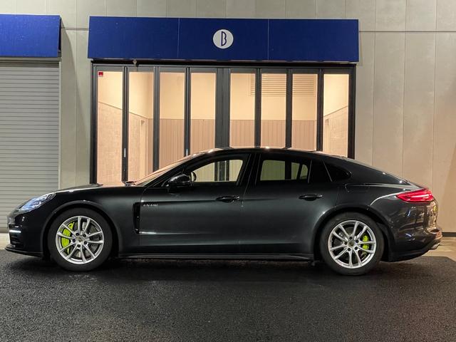 パナメーラ 4 E-ハイブリッド ディーラー点検車検履歴13回記録有・LEDマトリクスヘッド・コンフォートアクセス・14WAY電動メモリシート・シートヒータ・スポーツクロノ・19パナメーラSホイール・レーンチェンジ・プライバシーガラス(16枚目)