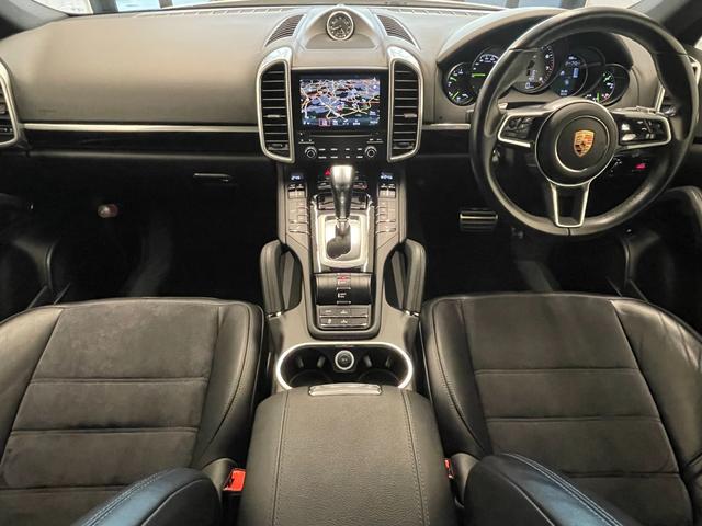 ★内装も外装同様大変綺麗に維持管理されています。禁煙ペットなしですから異臭も無く快適なドライブをお楽しみ頂けます