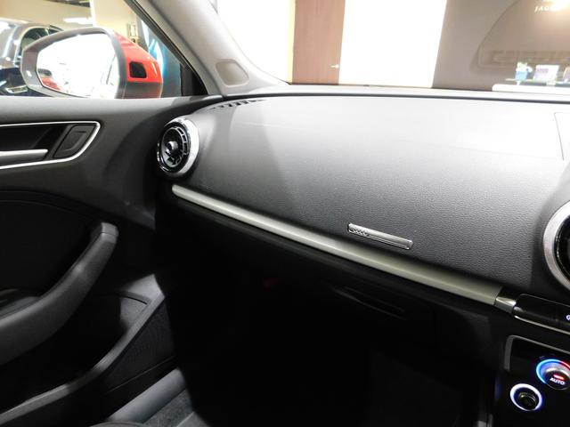 スポーツバック30TFSI 1オーナー アシスタンスP バーチャルC コンビニエンスPKG ナビTV キセノン CD/DVD 純正アルミ(38枚目)