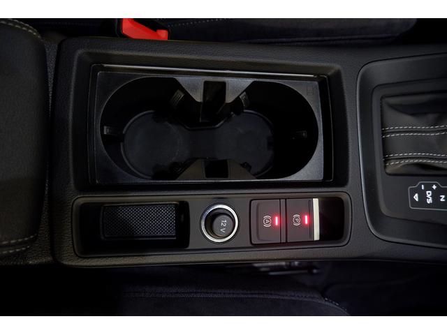 Ｑ３スポーツバック ３５ＴＤＩクワトロ　Ｓライン　ベーシックパッケージ　アシスタンスパッケージ　プラスパッケージ　スマートフォンインターフェース　パノラマサンルーフ　Ｂａｎｇ＆Ｏｌｕｆｓｅｎ３Ｄサウンドシステム　ＴＶチューナー　プライバシーガラス（42枚目）
