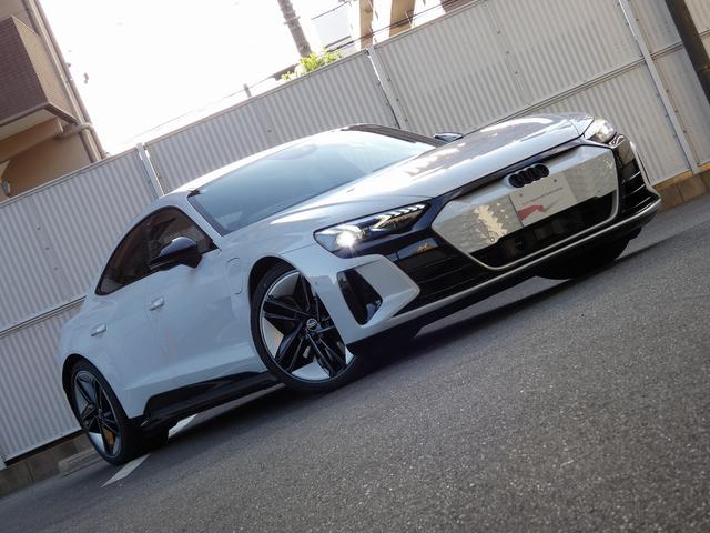 RS e-トロンGT ベースグレード 5スポークコンケーブモジュールブラック21インチアルミ ブラックAudiリングス&ブラックスタイリングパッケージ タングステンカーバイトコーティングブレーキ RSデザインパッケージレッド(11枚目)