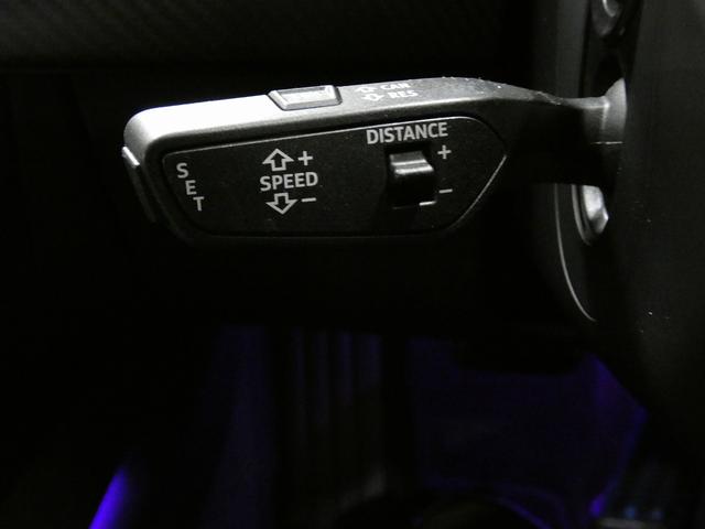 RS e-トロンGT ベースグレード 5スポークコンケーブモジュールブラック21インチアルミ ブラックAudiリングス&ブラックスタイリングパッケージ タングステンカーバイトコーティングブレーキ RSデザインパッケージレッド(18枚目)