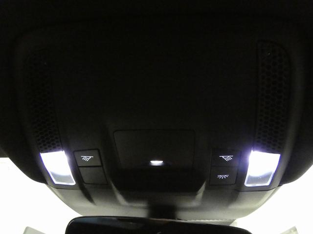 RS e-トロンGT ベースグレード 5スポークコンケーブモジュールブラック21インチアルミ ブラックAudiリングス&ブラックスタイリングパッケージ タングステンカーバイトコーティングブレーキ RSデザインパッケージレッド(38枚目)