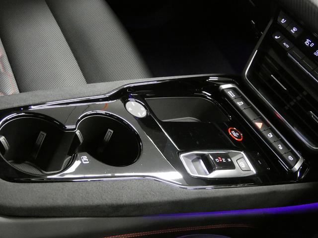 RS e-トロンGT ベースグレード 5スポークコンケーブモジュールブラック21インチアルミ ブラックAudiリングス&ブラックスタイリングパッケージ タングステンカーバイトコーティングブレーキ RSデザインパッケージレッド(40枚目)